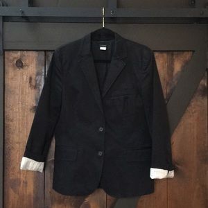 Black blazer with decorative liner in sleeves